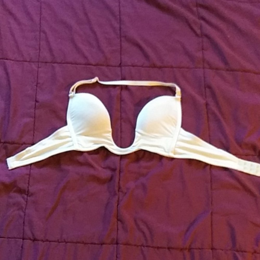 Deep V halter bra